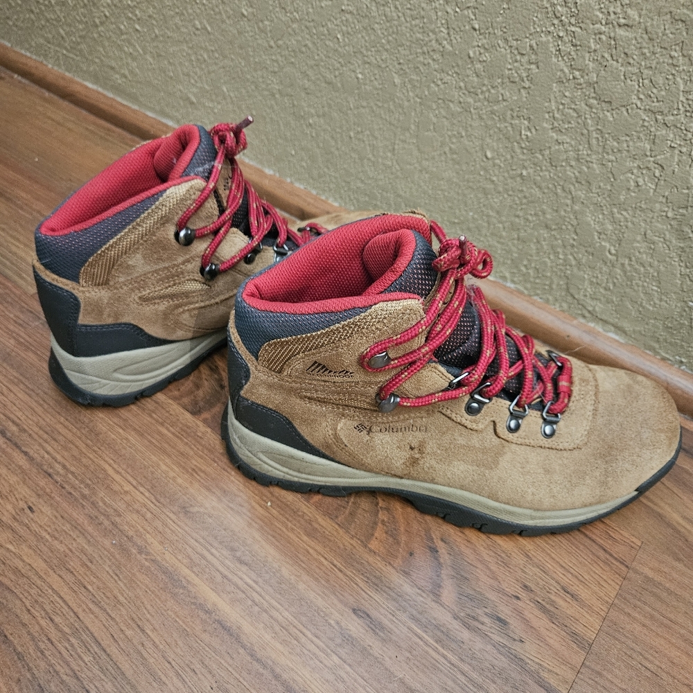 Columbia Hiking Boots